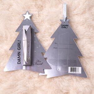 Too Faced Damn Girl! Mascara in Shimmering Silver